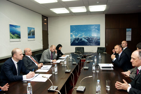 2012. 03. 15. - Zamjenik ministra Zdenko Antešić s predsjednikom Udruženja europskih aerodroma